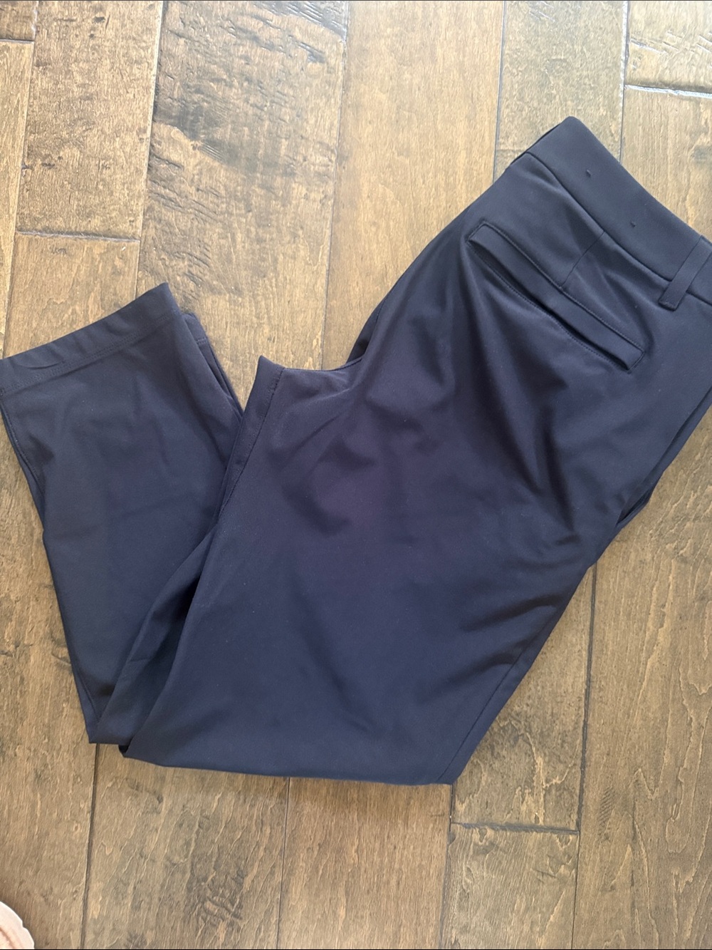 Lululemon athletica Men's ABC pant - short (25.5 inseam)
